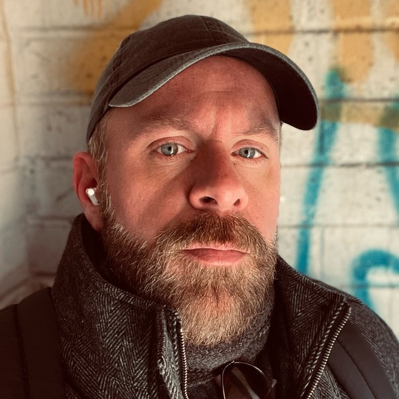 FFN Finds - A FarFromNormal Boutique - Picture 2 of 4